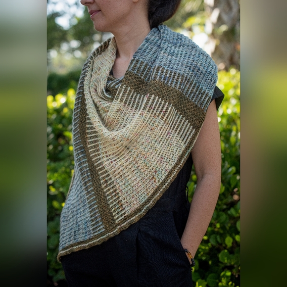 Handcrafted Avantgarde Contemporary Casual Light Wool Blue Brow Yellow Knit Wrap - Picture 8 of 12